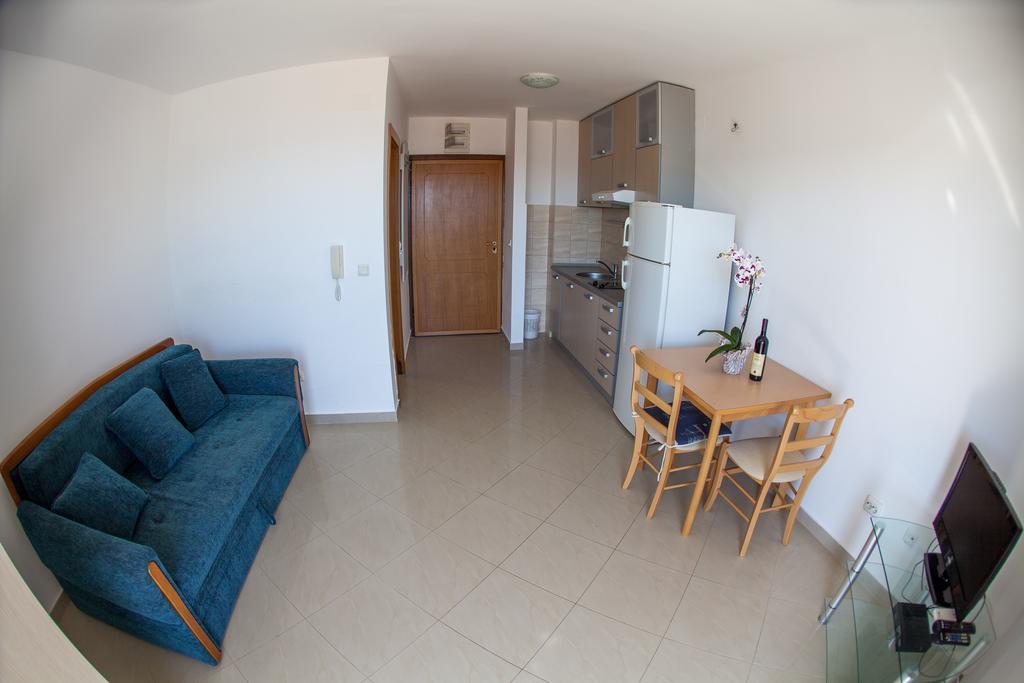 Apartments Charme Becici  Exterior photo