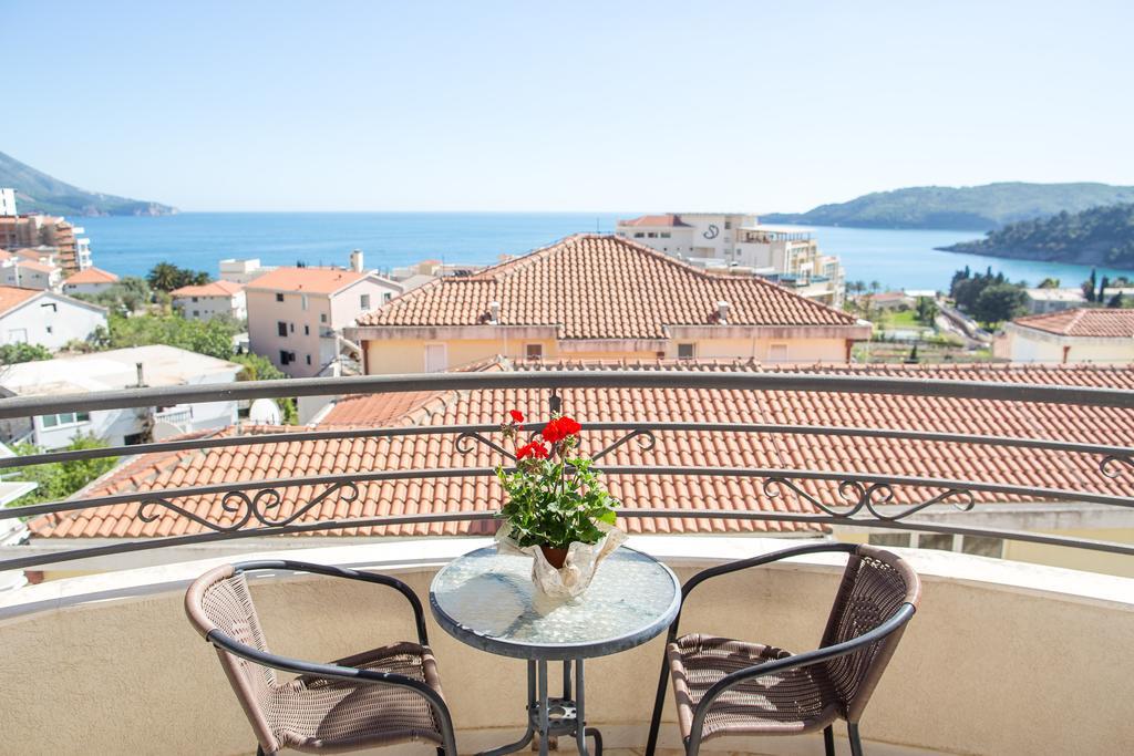 Apartments Charme Becici  Exterior photo
