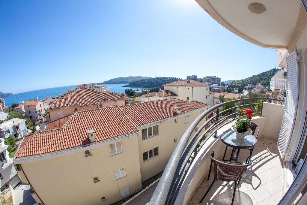 Apartments Charme Becici  Exterior photo